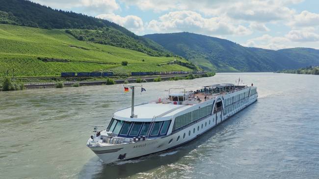 ARIELLE QUEEN - Donaupanorama bis ins Delta inkl. Bahnpaket