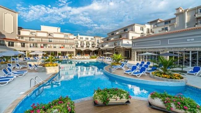 Aparthotel Martinez