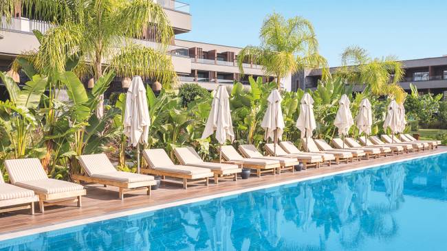 Jacaranda Luxury Resort