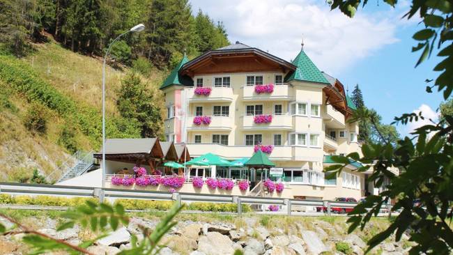 Hotel Höllroah