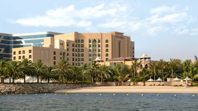 Langzeiturlaub in den Emiraten - Traders Qaryat Al Beri & Mövenpick Bur Dubai & Miramar Al Aqah Beach Resort