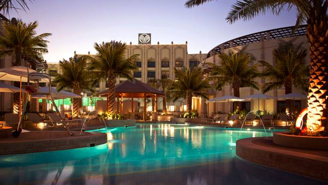 First Collection Business Bay + Al Ain Rotana + Bab al Qasr