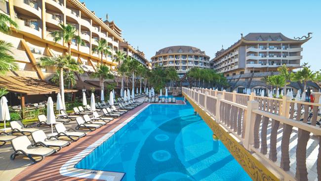 Royal Dragon Hotel