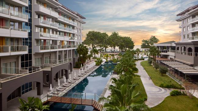 Akra Kemer - Traumlage zwischen grüner Natur und blauem Wasser